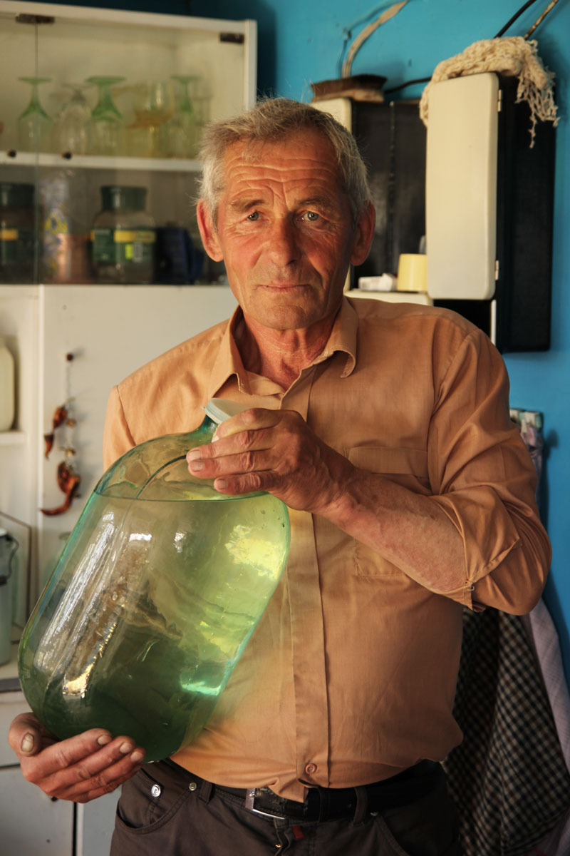 Ivan-und-10-Liter-Schnaps